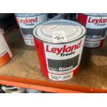 2.5L OF LEYLAND TRADE WOOD AND METAL HIGH GLOSS BRILLIANT WHITE PAINT