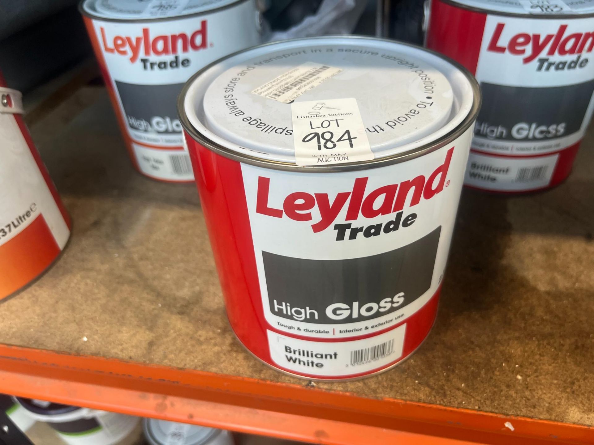 2.5L OF LEYLAND TRADE WOOD AND METAL HIGH GLOSS BRILLIANT WHITE PAINT