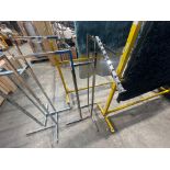 STAINLESS STEEL 3 ARM FLOOR GONDOLA SHOP STAND