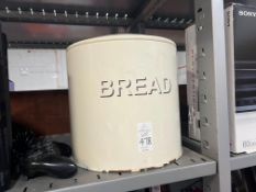 LARGE ROUND ENAMEL BREAD BIN