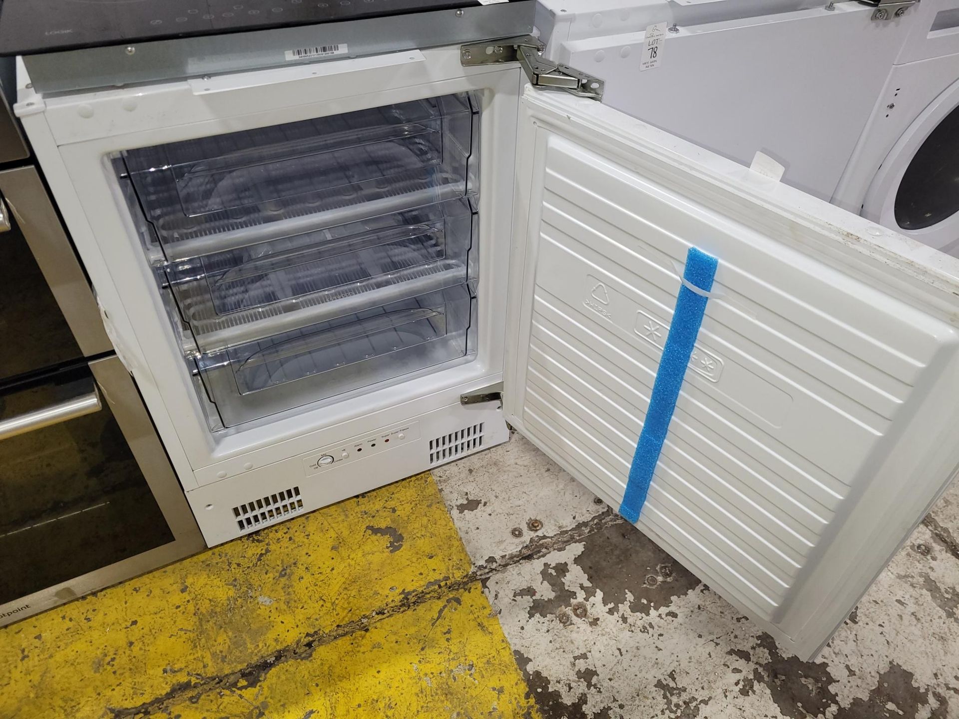 KENWOOD INTEGRATED FREEZER