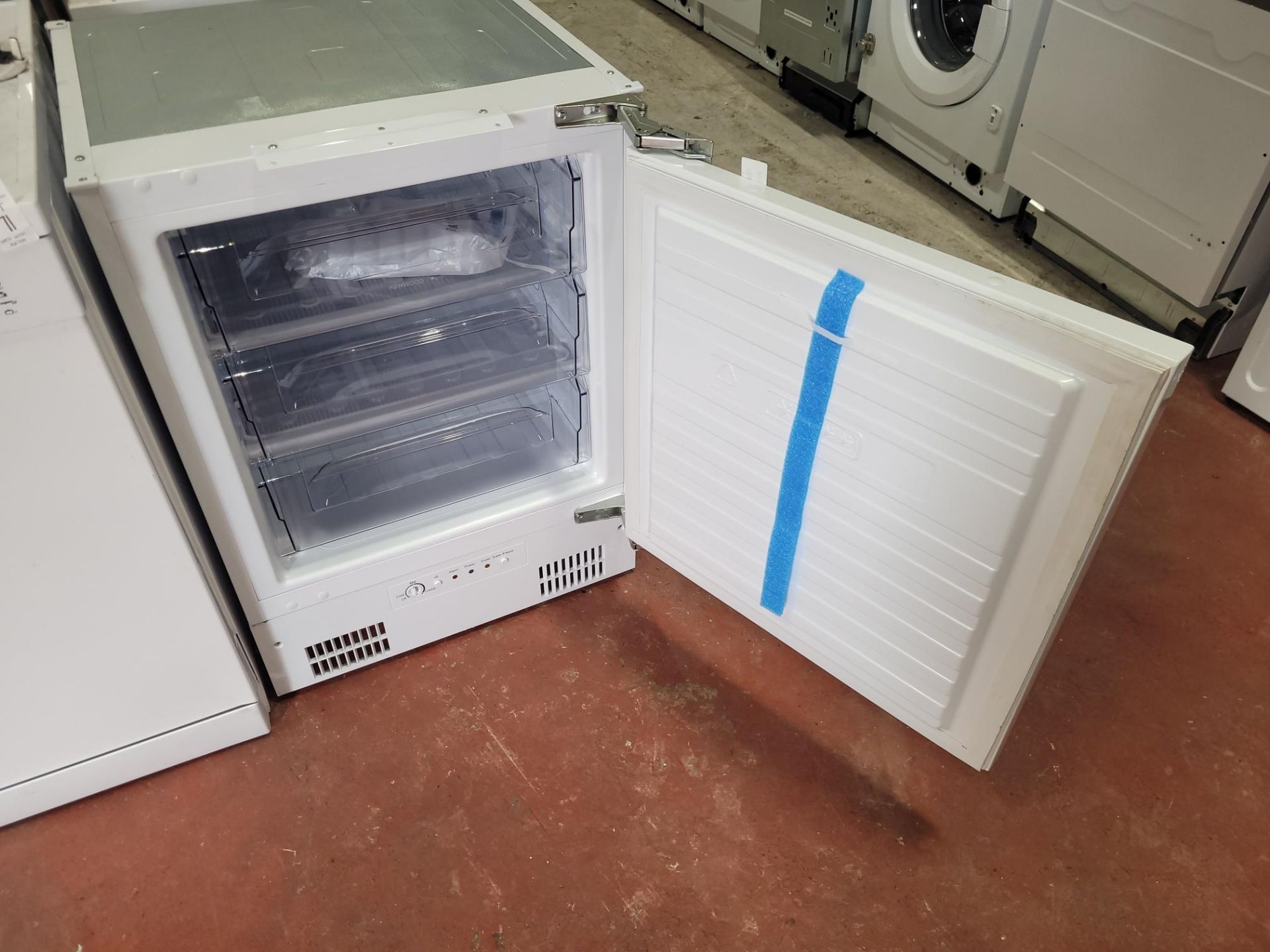 KENWOOD KIF60W18 UNDERCOUNTER FREEZER