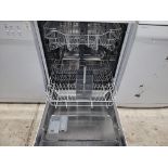 ESSENTIALS CDW60W18 FREESTANDING DISHWASHER