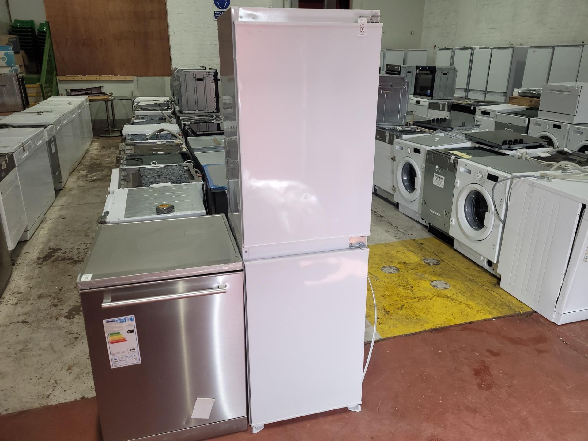 KENWOOD WHITE FREESTANDING REFRIGERATOR