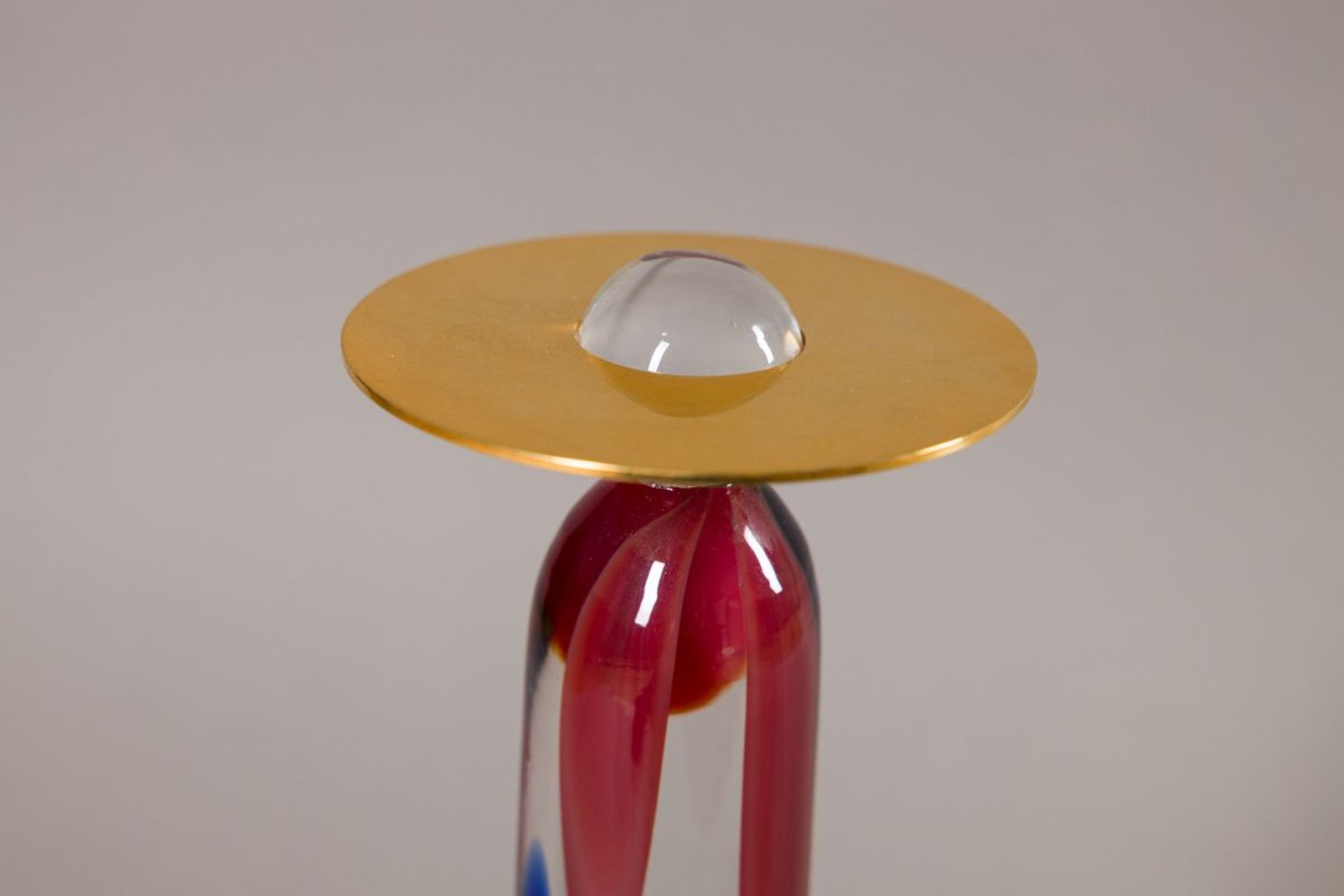 HELLDENMUT(*1961)Angelo Iglass sculpture (Murano glass), disc in brassH: 15,4 in / W & D: 3,9 inAn - Image 4 of 11