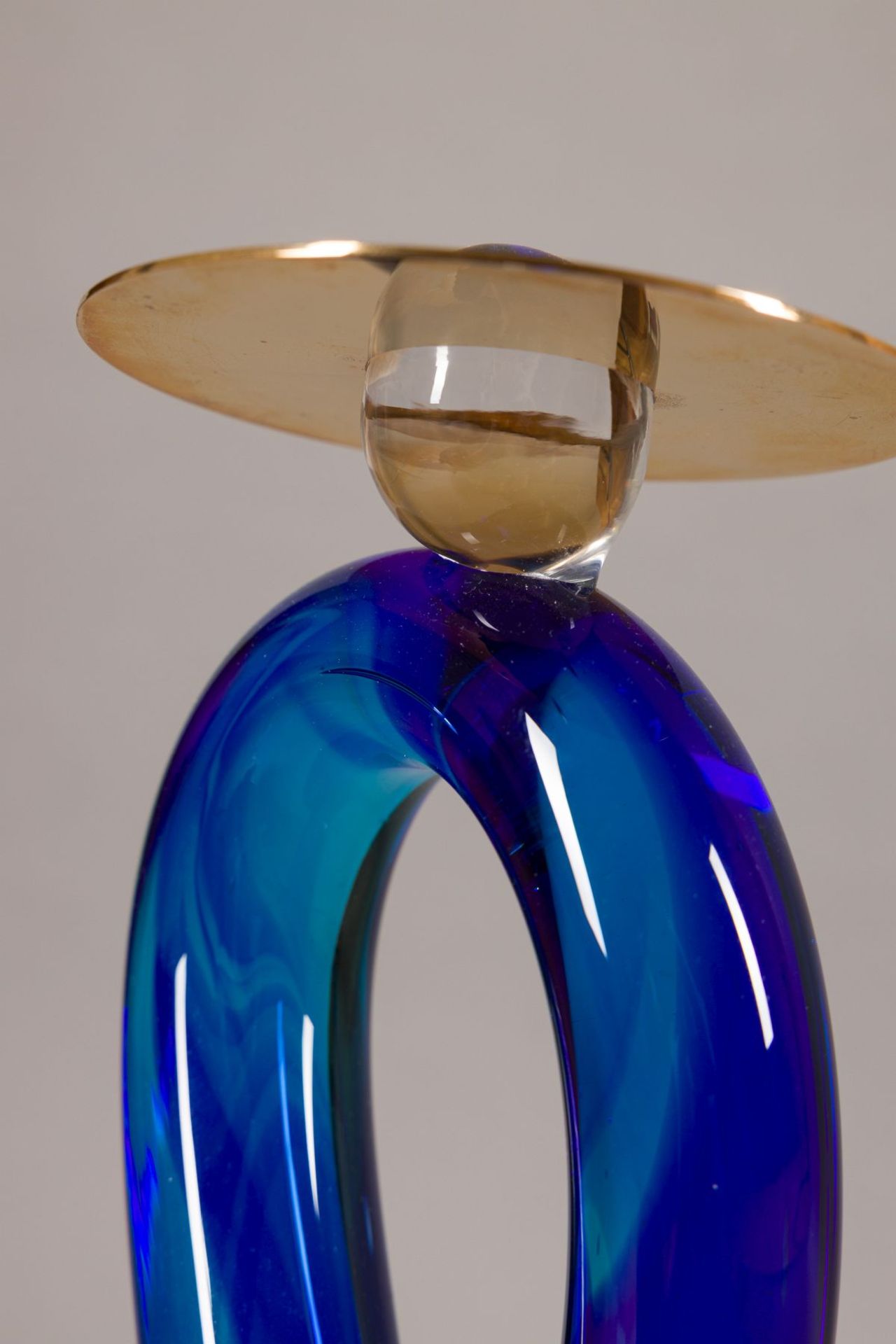 HELLDENMUT(*1961)Spring TimeGlass sculpture (Murano glass), disc in brass, real gold-platedsigned on - Image 6 of 15