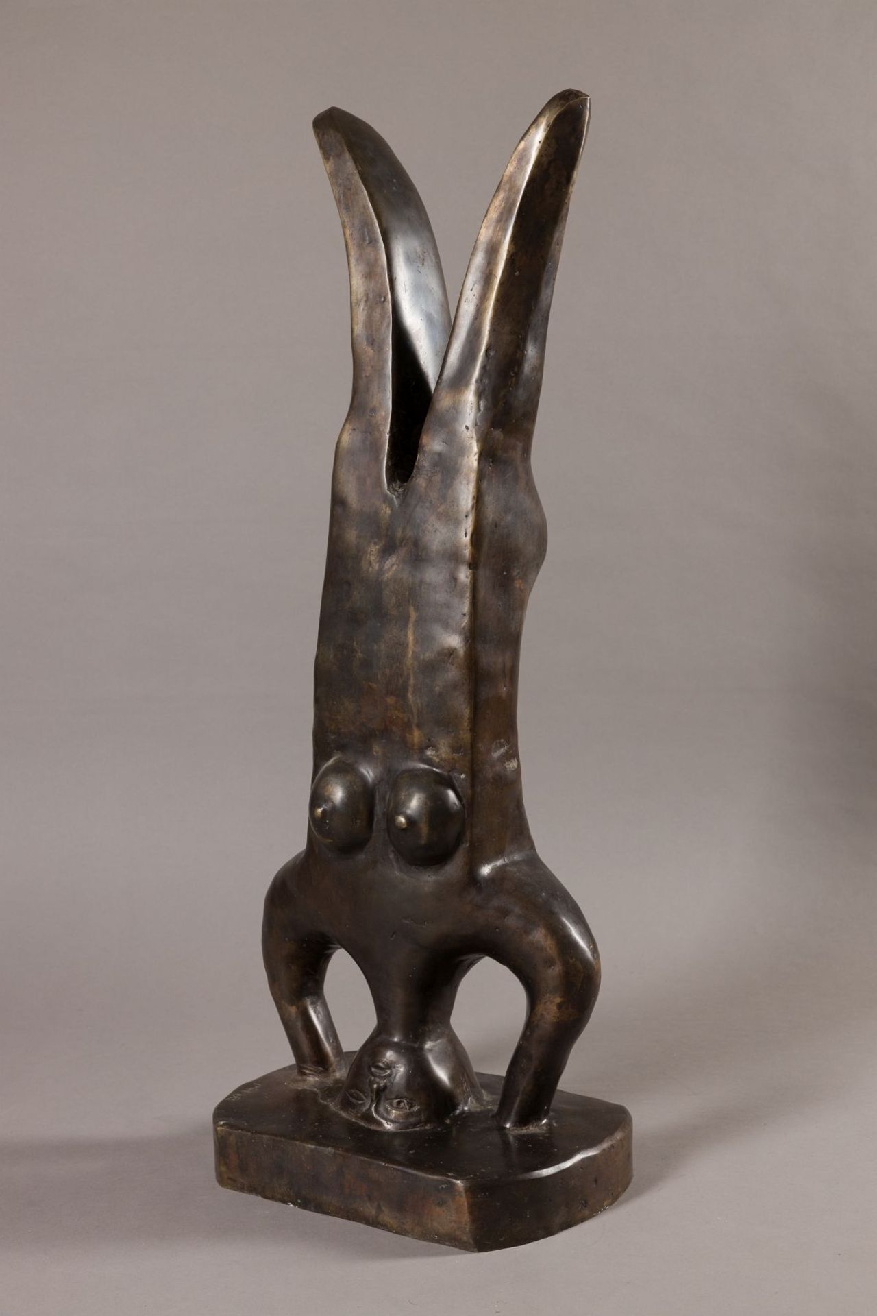 Dalpra, Mario(*1960)Untitled, 2008bronzemonogrammed and dated on base, edition: 10 piecesH:33,3 in / - Image 4 of 10