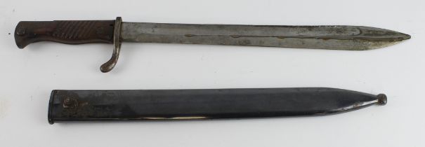 Bayonet German WW1 butchers 98-05 pattern 2nd pattern 1917 dated in its steel scabbard.