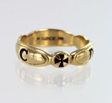 Yellow gold (tests 14ct) Masonic ring by M Sunde, three crosses in red enamel and C.D.S. in blue