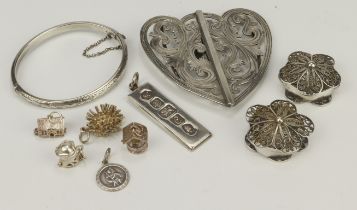 Mixed lot of silver comprising a Victorian silver two-part heart shaped buckle hallmarked Birm 1899,