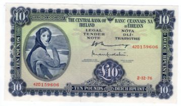 Ireland Republic 10 Pounds dated 2nd December 1976, last date of issue, Lady Lavery portrait at