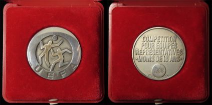 European Football Medal: UEFA Players Medal. Competition Pour Equipes Representative Moins De 16 Ans