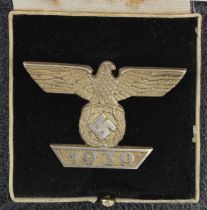 German 1st class Spange for the Iron Cross 1st class for a WW1/WW2 double winner, in fitted case.