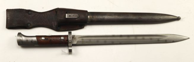 Czech VZ 23 long model, blade 30cm with upper cutting edge, in its steel scabbard with correct