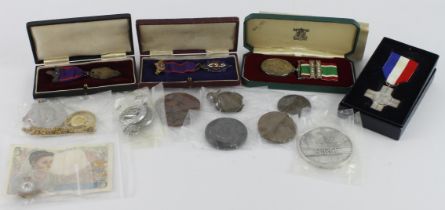 Various medals, medallions and badges, military and Police, civil (qty)