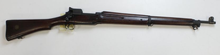 Rifle, a good WW1 / WW2 P14 Service Rifle by Winchester. Calibre .303, barrel 26". W/D arrow & GR
