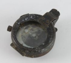 WW1 1915 dated pocket compass, vendor states found in Thiepval Woods, Somme, France.