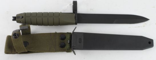 German G3-H & K short pattern unmarked bayonet in unissued condition. Knife bayonet blade 6.5" in