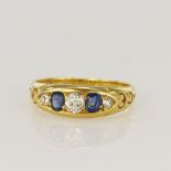 18ct yellow gold Victorian diamond and sapphire ring, three graduating old cut diamonds TDW