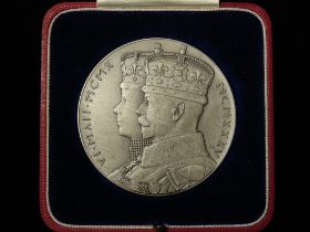 British Commemorative Medal, silver d.57mm, 86g: Silver Jubilee of George V 1935, official Royal