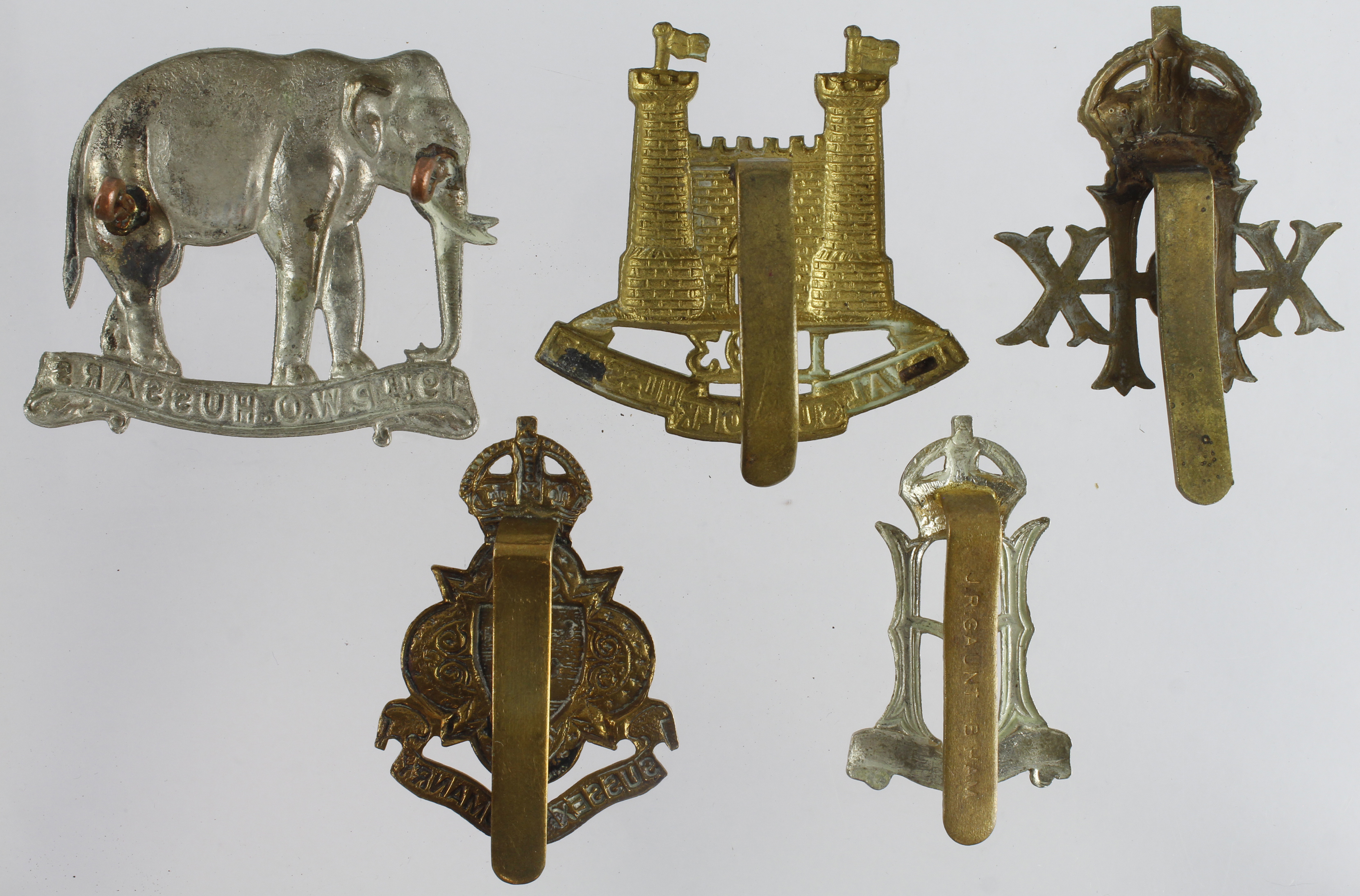 Badges including Sussex Yeomanry, Suffolk Hussars, 23rd Hussars, 19th P.W.O Hussars, and XX - Bild 2 aus 2