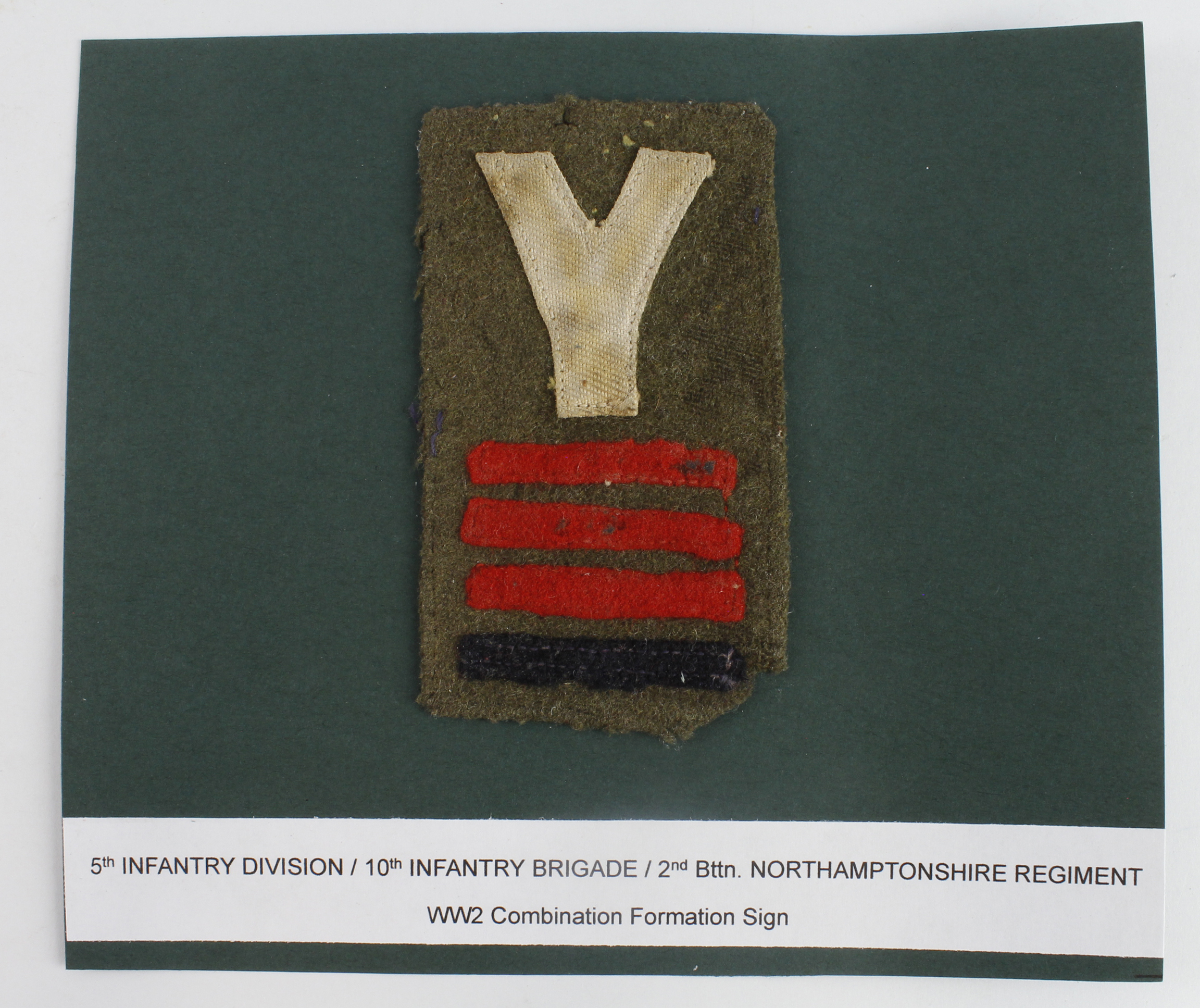 Cloth Badge: 5th Infantry Division / 17th Infantry Brigade / 2nd Battalion Northamptonshire Regiment