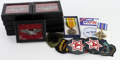 America a box of 8 modern Pilots wings in presentation boxes, DRC medal, boxed Vietnam medal and