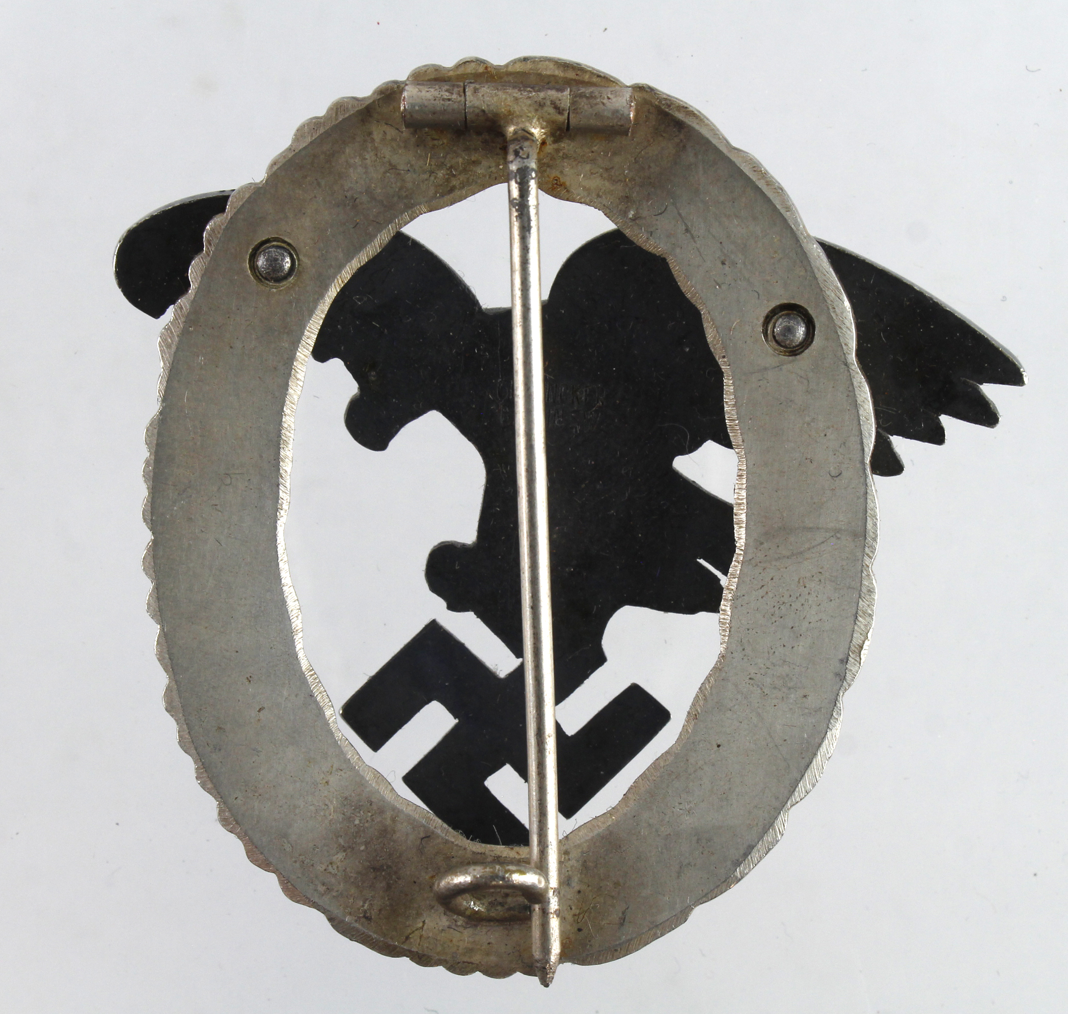 Germany from a one owner collection a Luftwaffe war badge for Observers, maker marked Junker. - Image 2 of 2