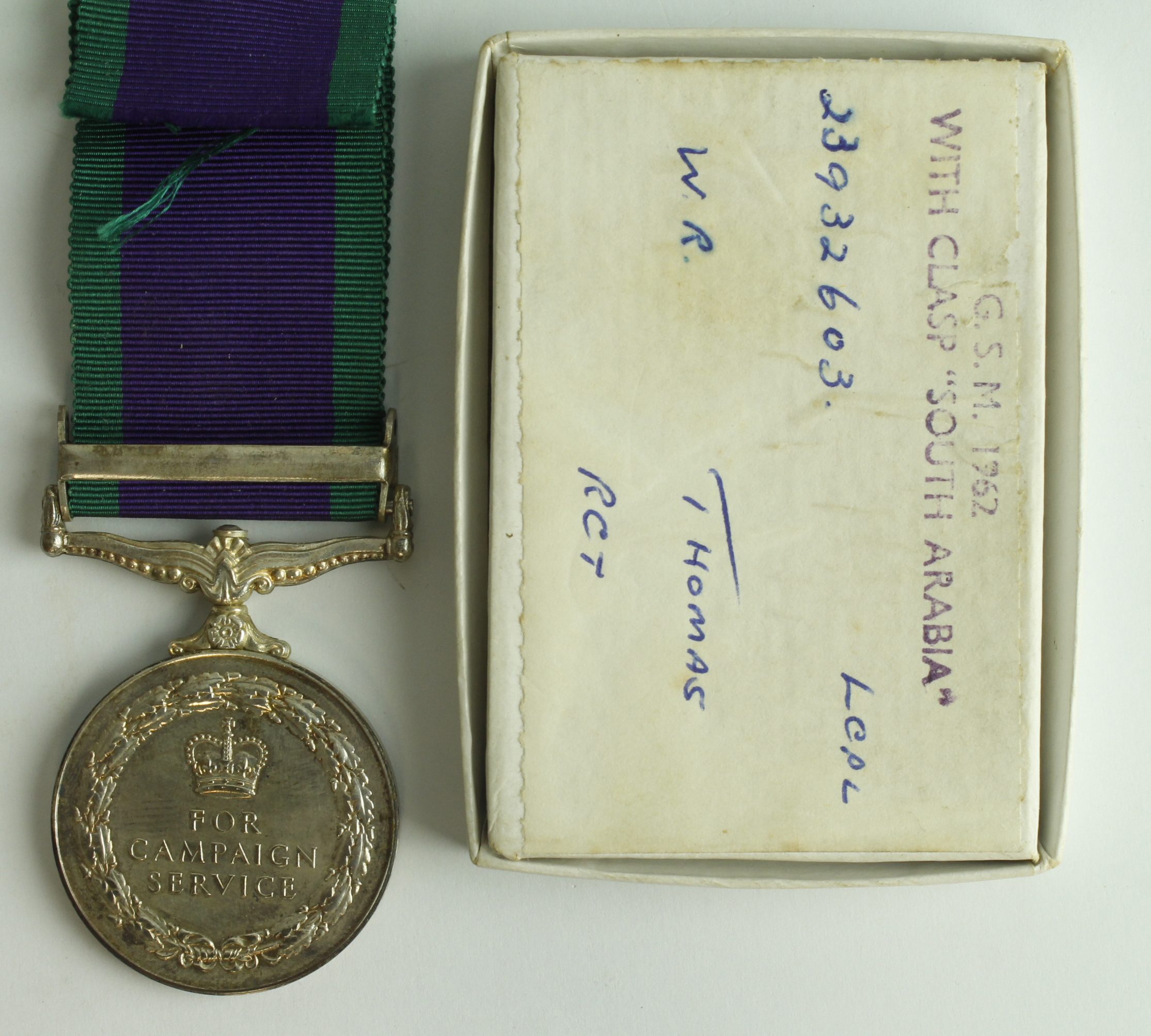 CSM QE2 with South Arabia clasp (23932603 L/Cpl W R Thomas RCT) with box of issue and MOD letter - Image 2 of 2