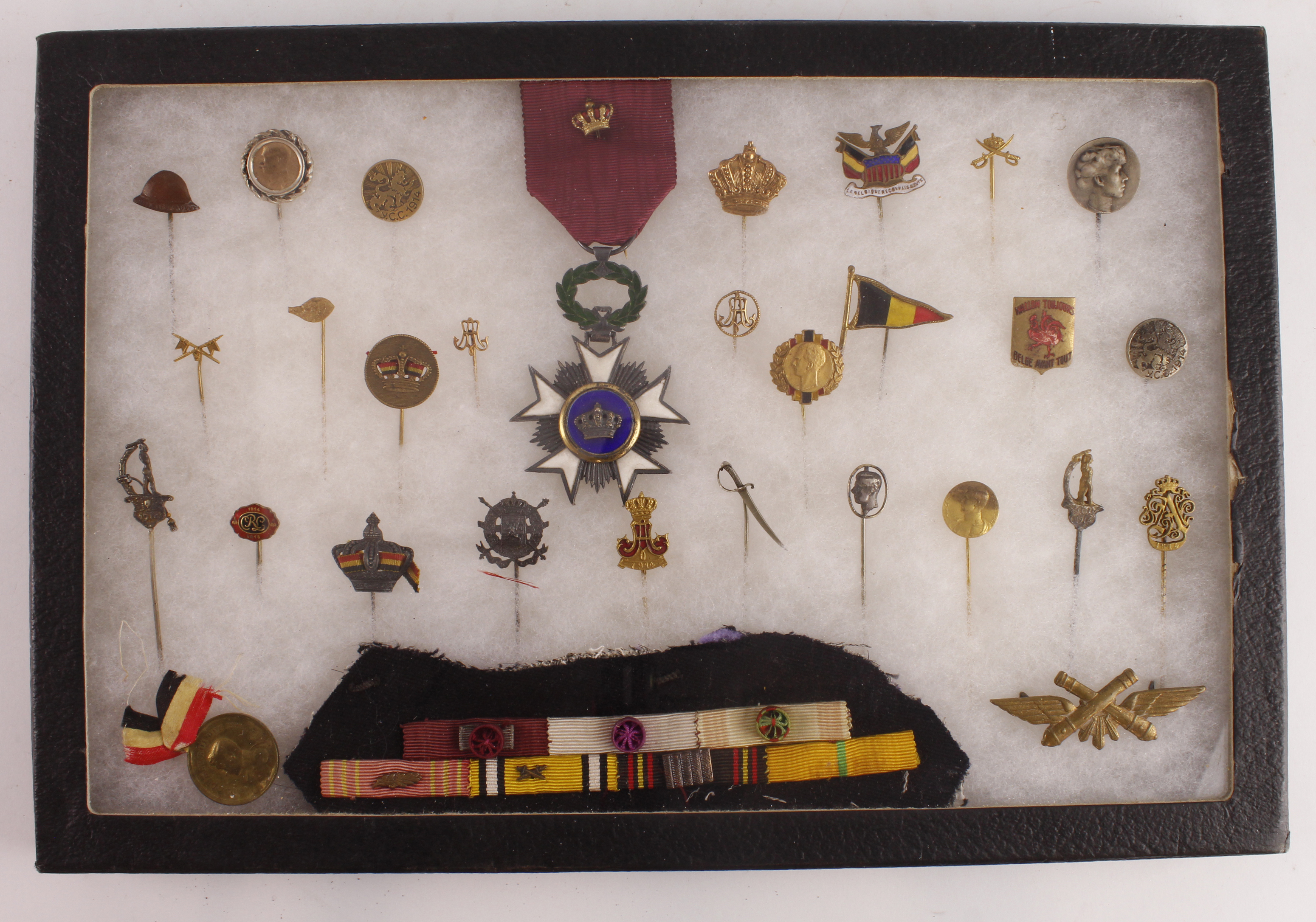 Belgium a selection of badges and an Order of the Crown Order, likely all WW1 / 2.