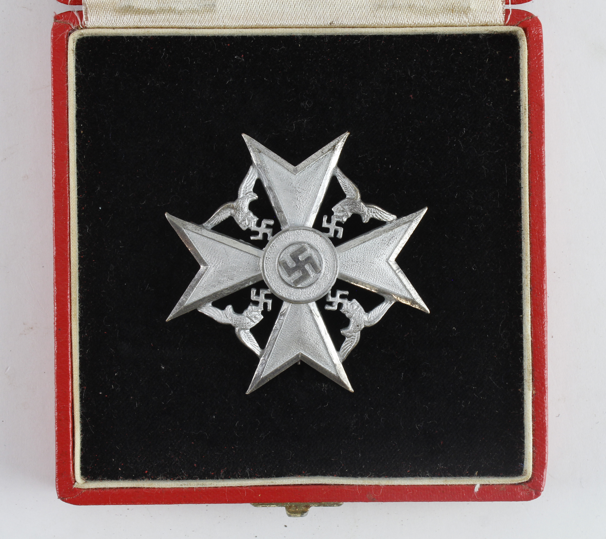 German Spanish Condor Legion Cross in silver with swords, maker marked L/20, in fitted case.