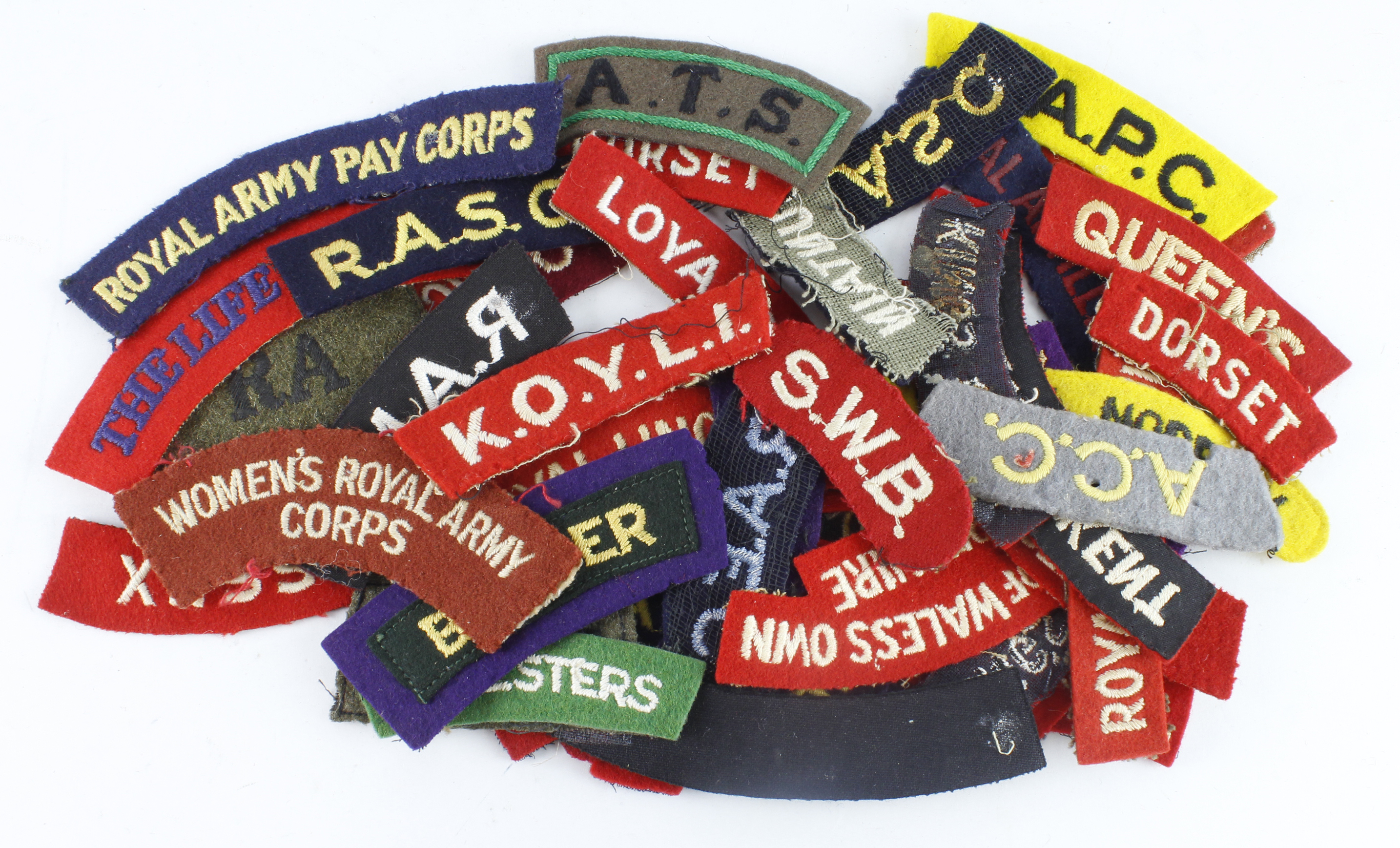 Cloth Badges: British Army shoulder title badges including embroidered, paste back, and slip-on