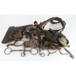 WW1 1917 dated officers Sam Brown with holster, ammo pouch, spurs and various horse bits, straps