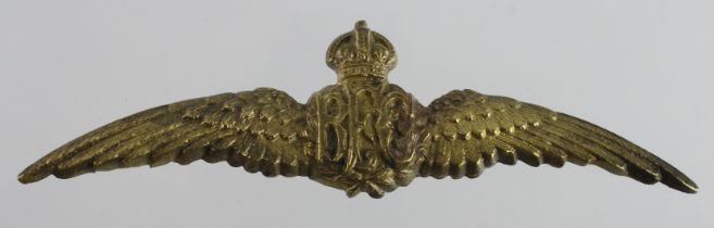 Badge: R.F.C. - Royal Flying Corps 1912-1914 Pilot's Gilding metal wings badge in excellent
