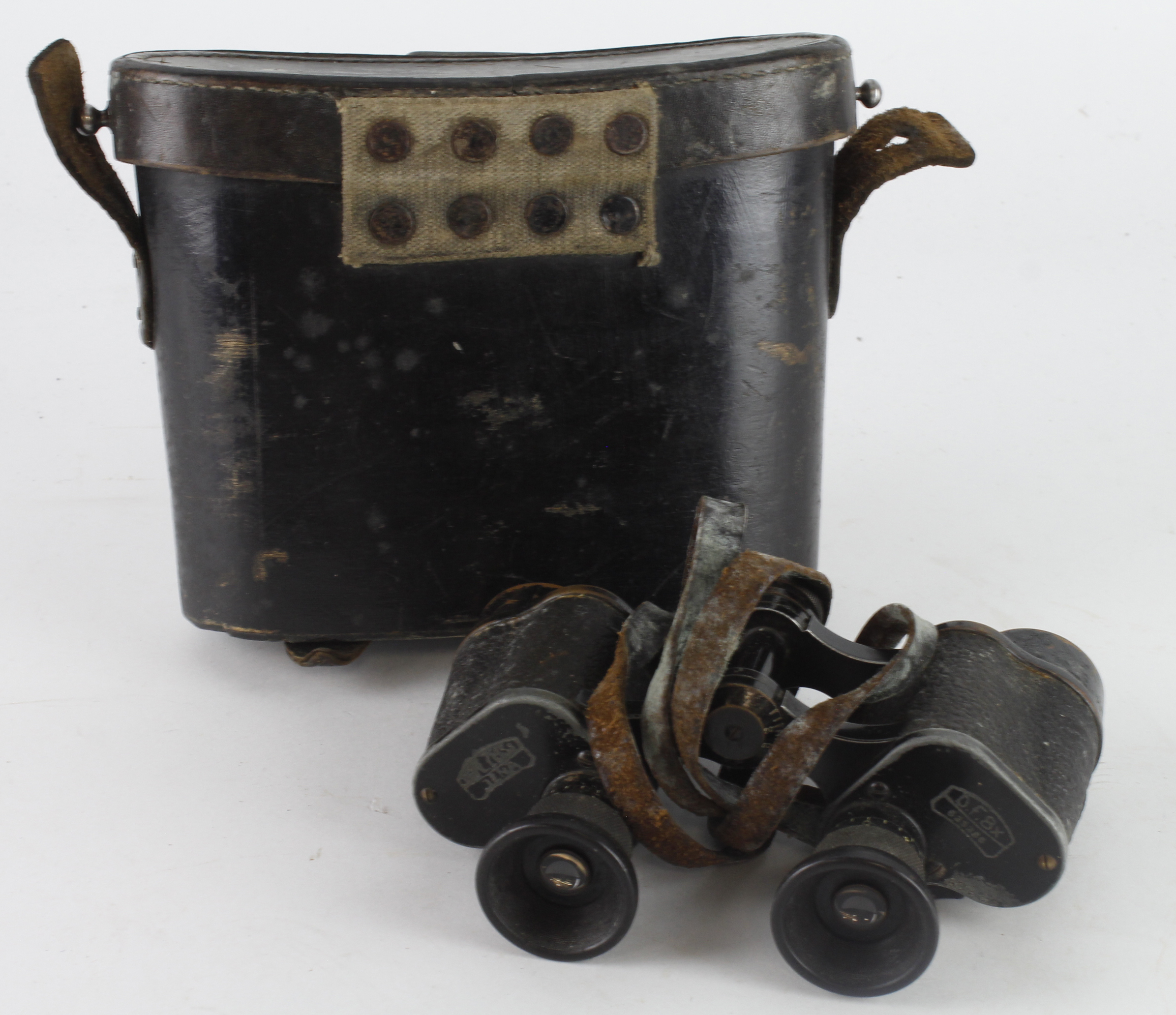 WW1 pair of German Carl Zeiss x 8 military binoculars in their black leather field case.