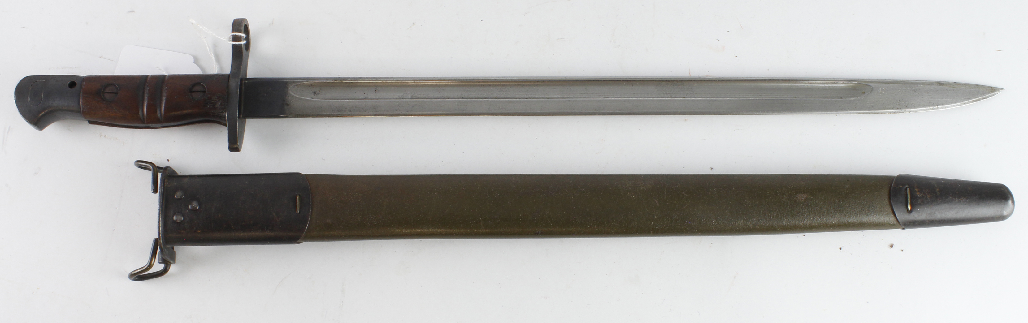 US P17 Bayonet by "W" (Winchester), 'US' etc to ricasso, scabbard marked "Jewell 1918" with belt