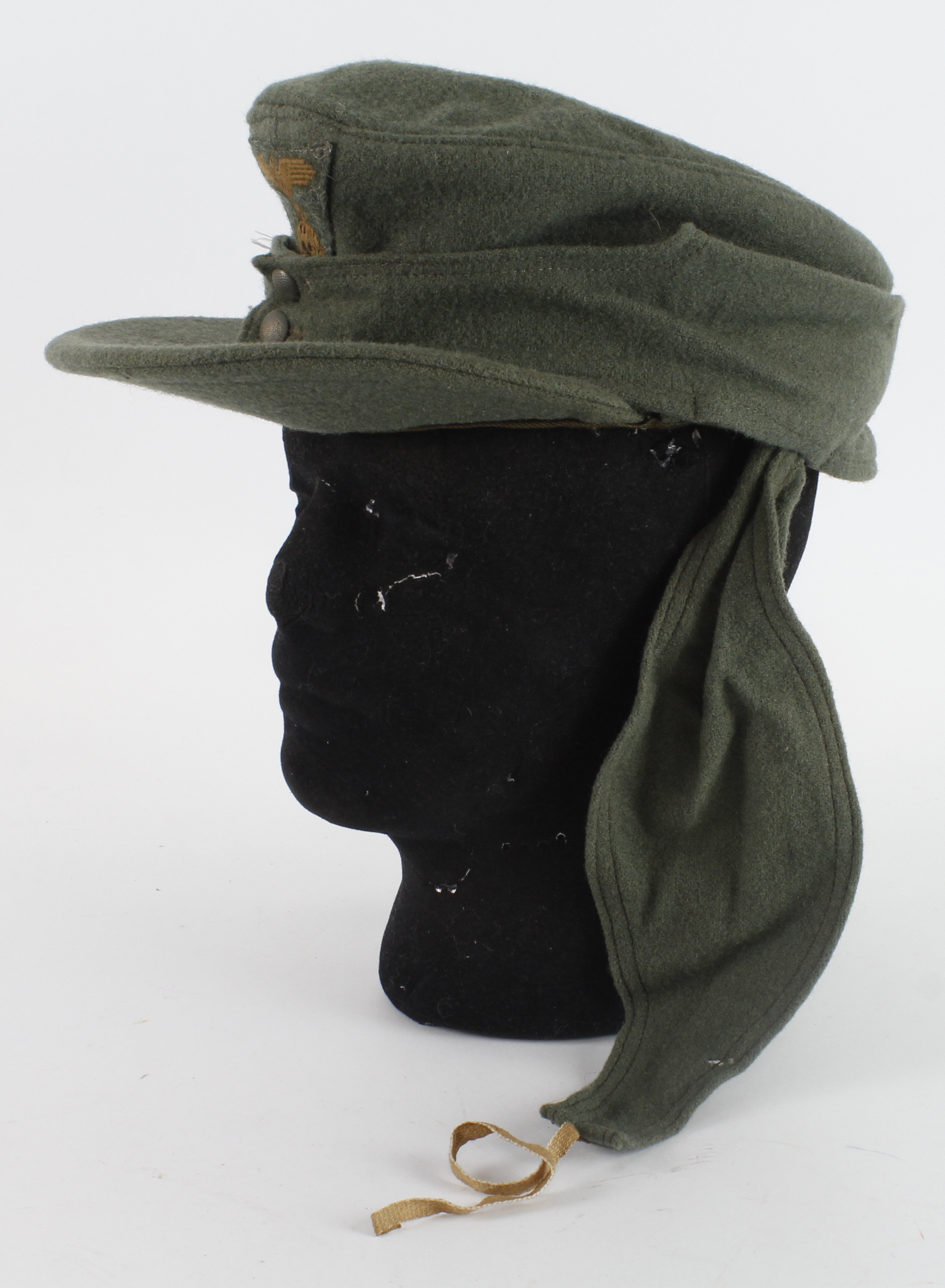 Germany from a one owner collection, a Waffen SS M42 Forage cap, other ranks, complete with cold