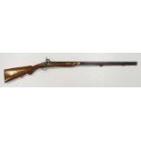 Percussion Sporting gun, barrel 32" of approx 18 Bore, steel ramrod, unmarked percussion lock in w/