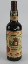 Royal Oporto. One bottle of Royal Oporto Real Companhia Velva, Colheita de 1931 Vintage Port,
