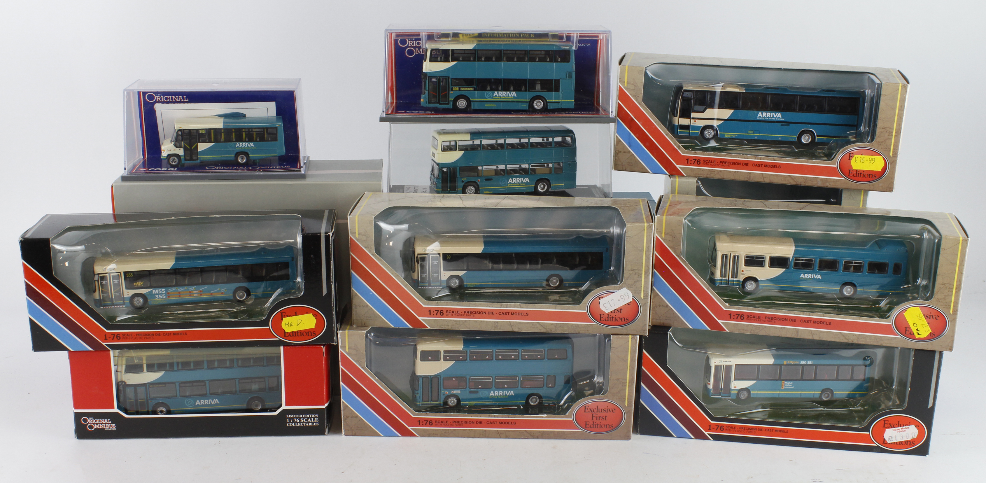 Arriva interest. Fourteen boxed Arriva livery model buses, makers include Creative Master,