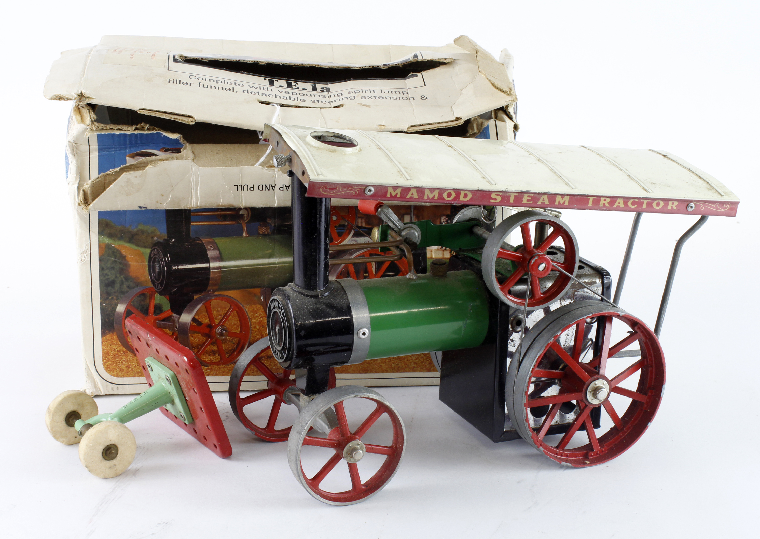 Mamod TE1a live steam traction engine (missing burner & back box), contained in original box, with