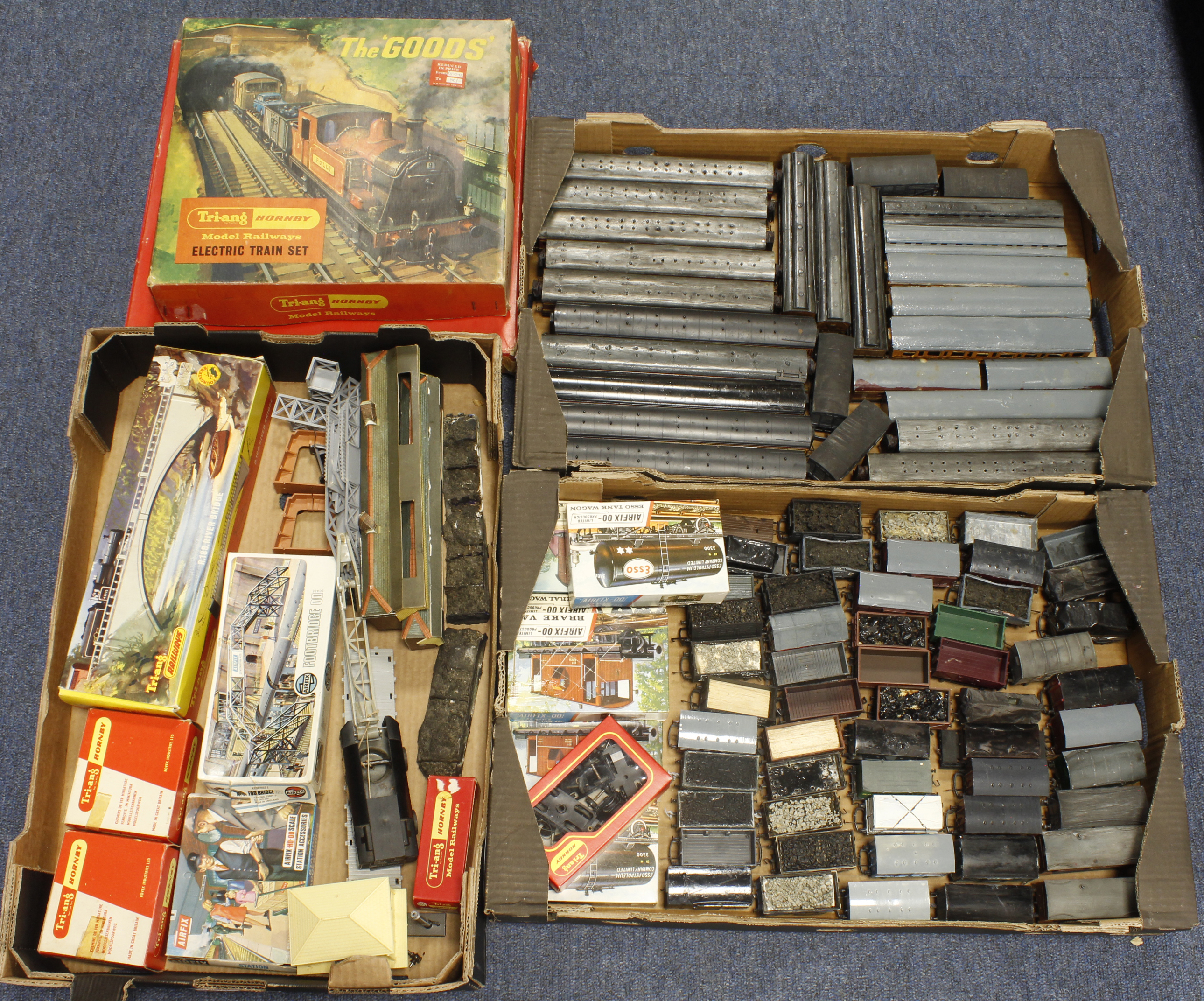 Model Railway. A collection of various OO gauge model railway, including two boxed Triang sets (