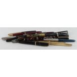 Pens. Nineteen fountain pens, ballpoint pens, etc., makers include Parker, Waterman, Sheaffer, etc.