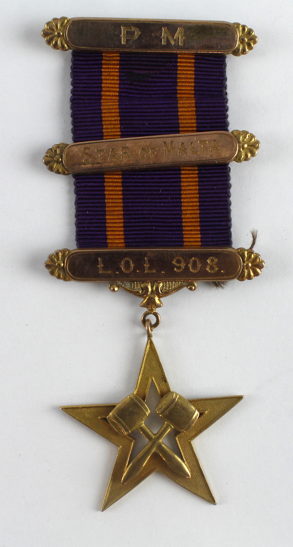 Masonic interest. A 9ct Gold hallmarked Masonic jewel 'Star of Malta, Bro. M. Young', gold weight