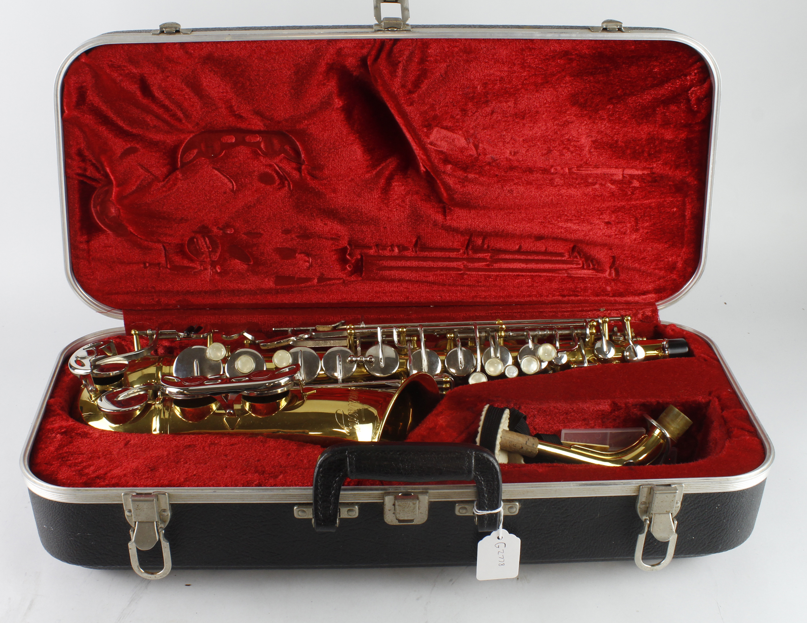 Armstrong saxophone (no. 4001723), neck piece presentm contained in fitted Armstrong case