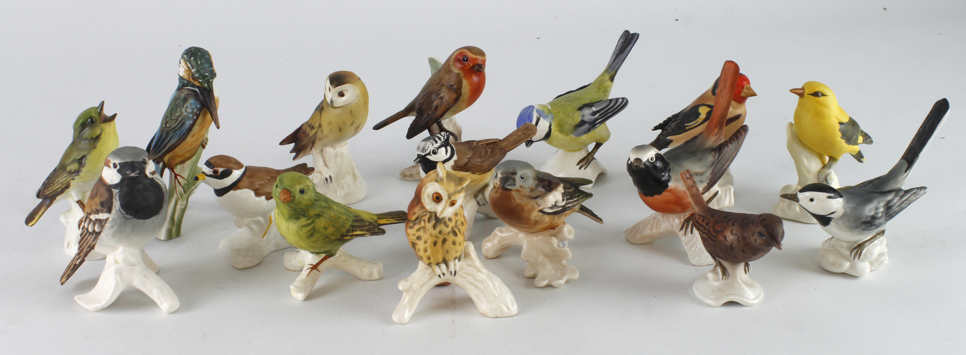 Goebel. Sixteen Goebel porcelain birds