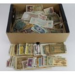 World in large box (over 950), an interesting group with Uncirculated to Very Poor condition