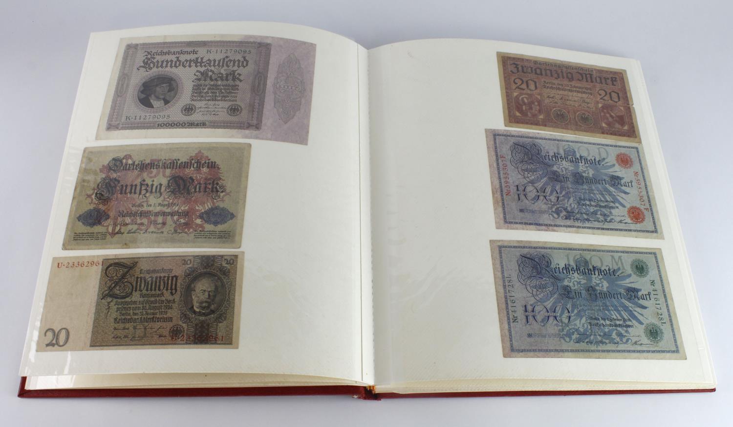 World in 2 albums (178), including Bank of England, Egypt, Hong Kong, China, Russia, Germany, - Image 6 of 8