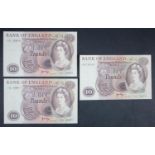 Page 10 Pounds (B326) issued 1971 (3), a pair of consecutively numbered notes plus one other, serial