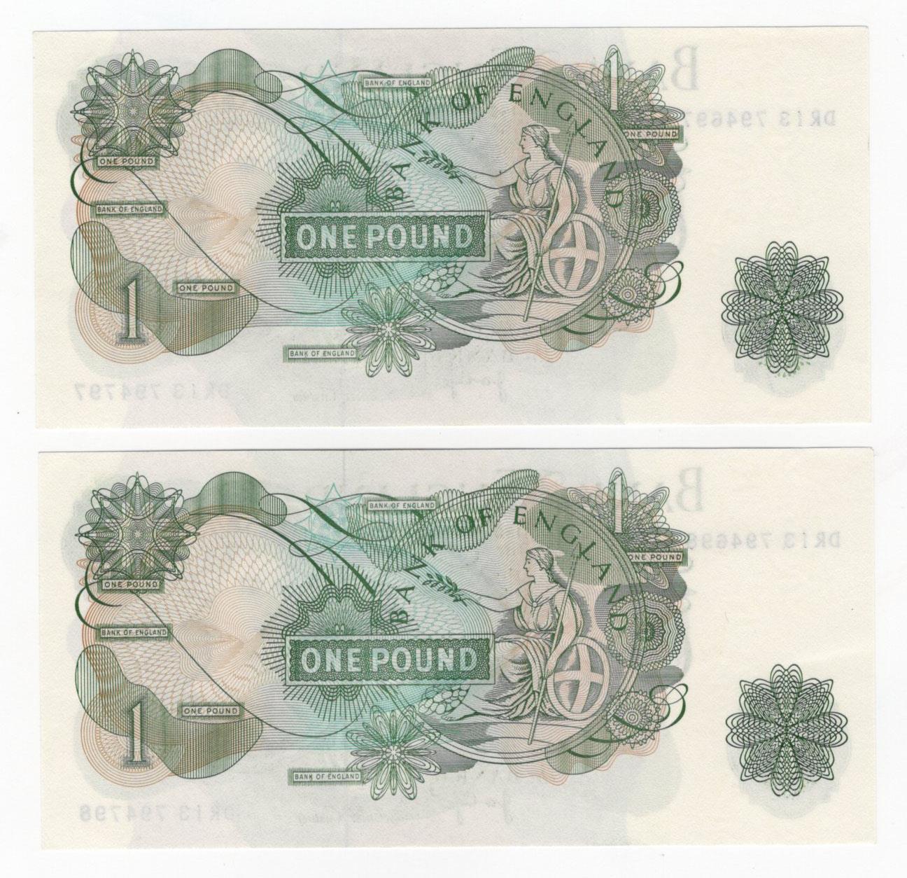 ERROR Page 1 Pound (2) issued 1970, consecutively numbered pair of mismatched serial numbers, top - Image 2 of 2